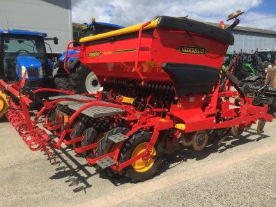 Vaderstad Rapid 300s drill