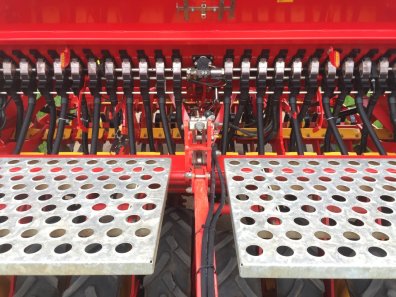 Vaderstad Rapid 300s drill
