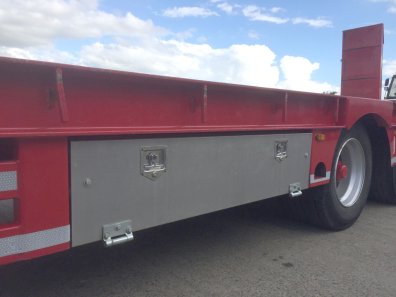 A&W Trailers low loader trailer