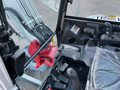 Takeuchi TB260 6 Ton digger
