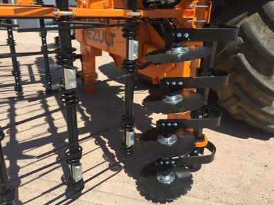 Mzuri Rezult straw rake