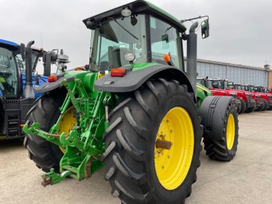 John Deere 8430