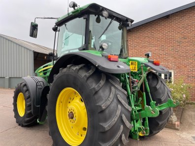 John Deere 7930