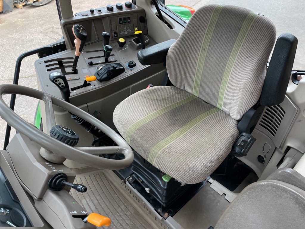 John Deere 6330 Standard