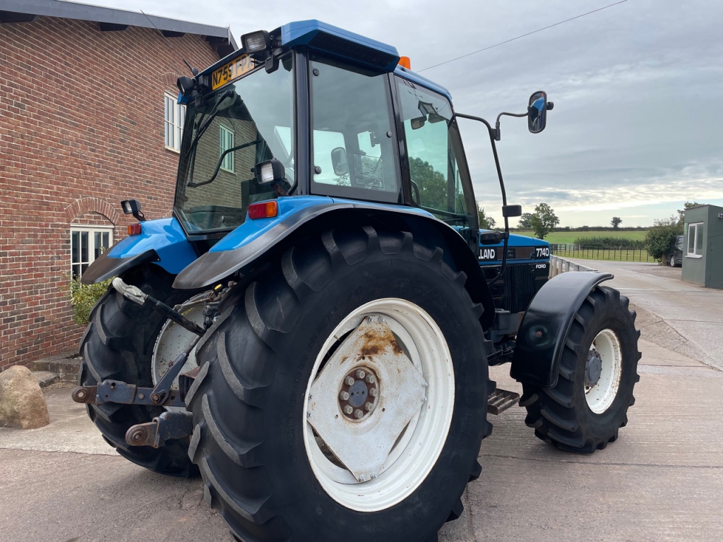 New Holland 7740 SL