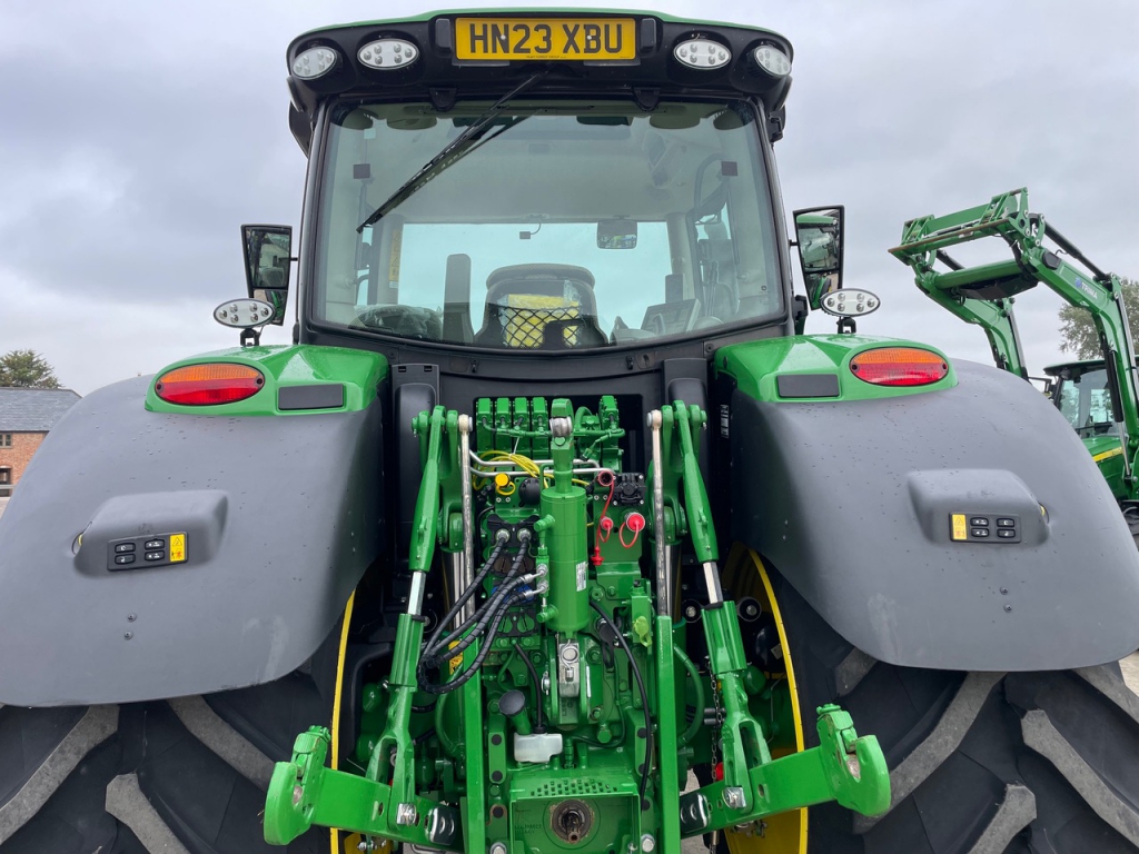 John Deere 6R 185