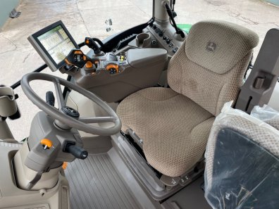 John Deere 6R 185