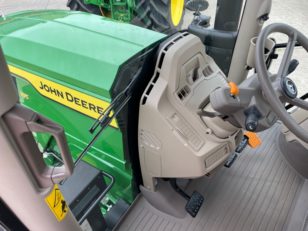 John Deere 6R 185
