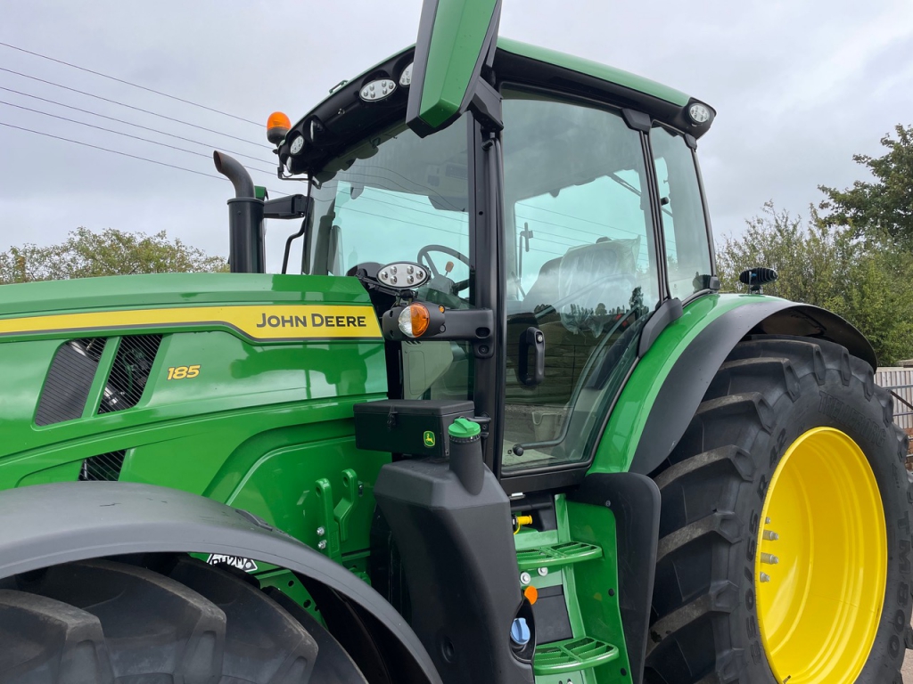 John Deere 6R 185