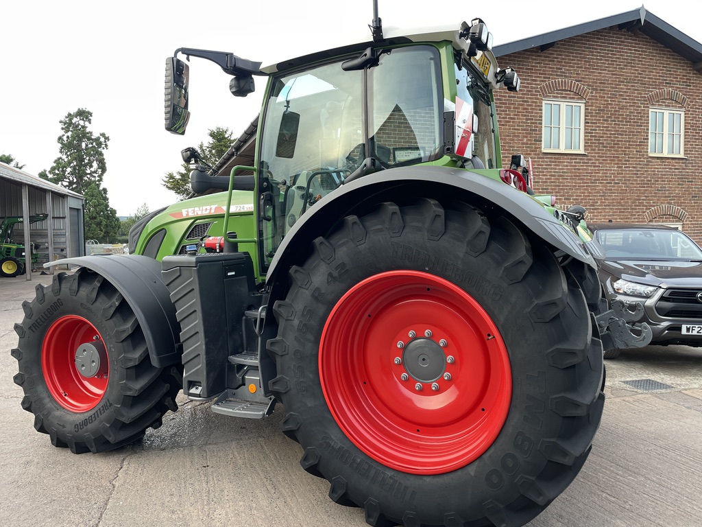 Fendt 724