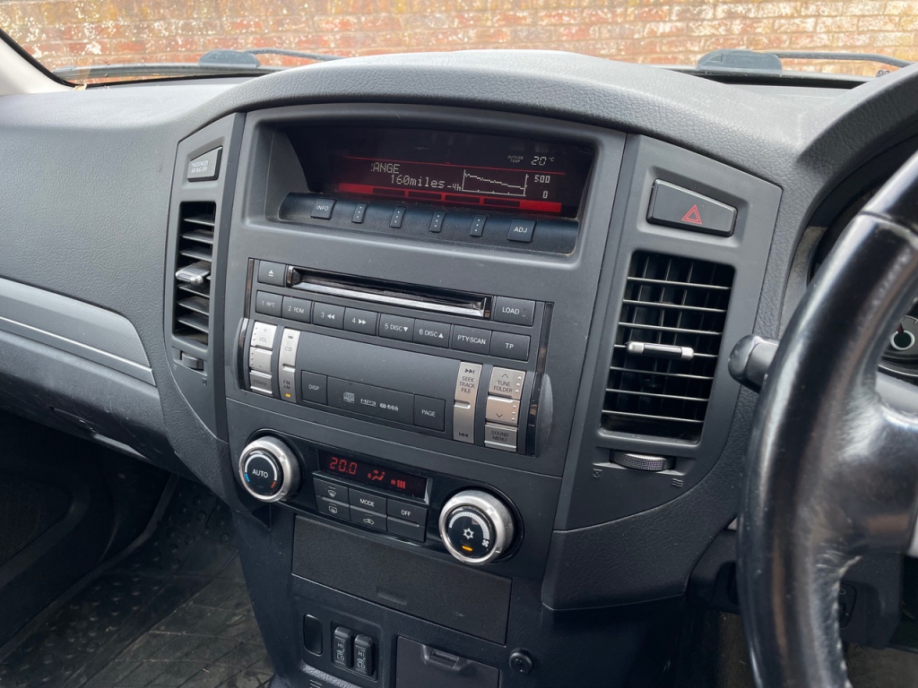 Mitsubishi Shogun SG2 4Work Commercial 3.2 diesel
