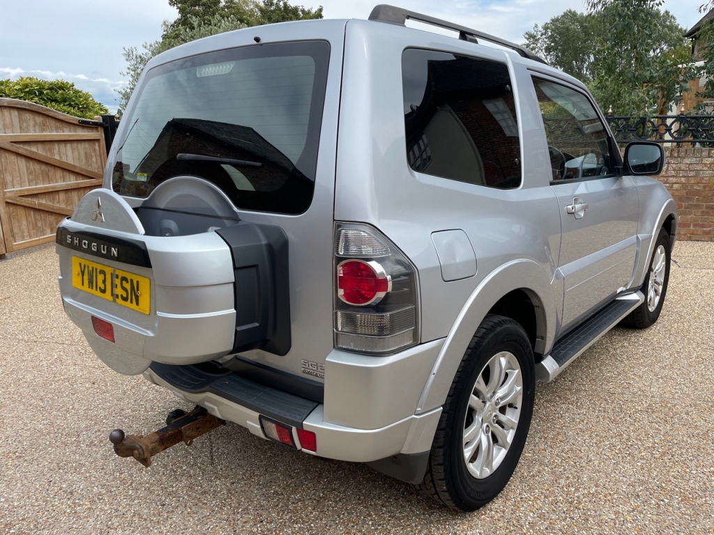 Mitsubishi Shogun SG2 4Work Commercial 3.2 diesel