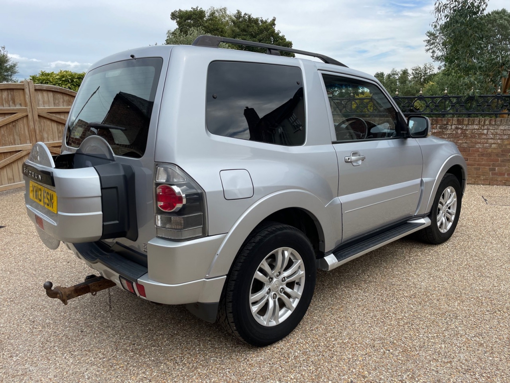 Mitsubishi Shogun SG2 4Work Commercial 3.2 diesel