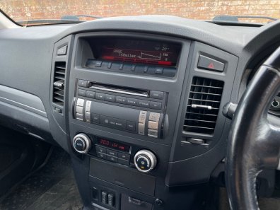 Mitsubishi Shogun SG2 4Work Commercial 3.2 diesel
