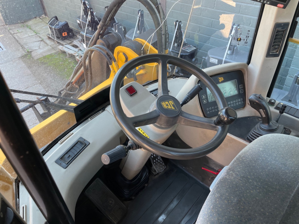 JCB 414S