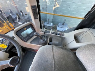 JCB 414S
