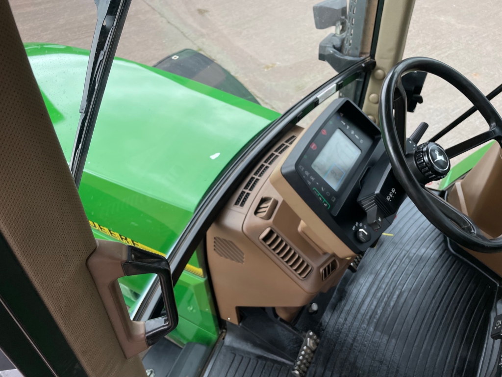 John Deere 7800