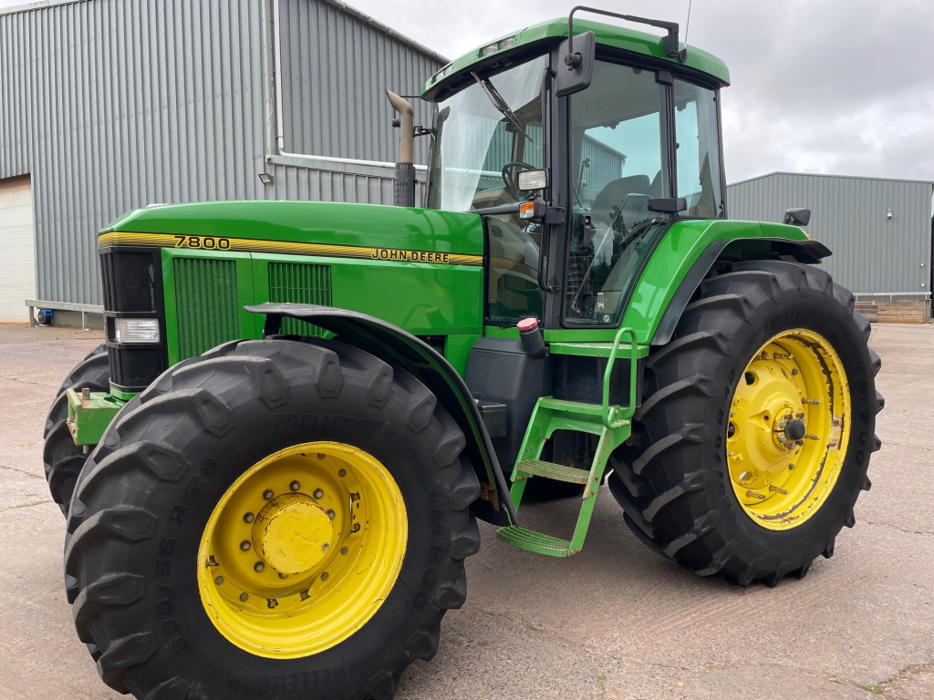 John Deere 7800