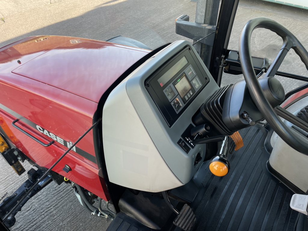 Case CX100