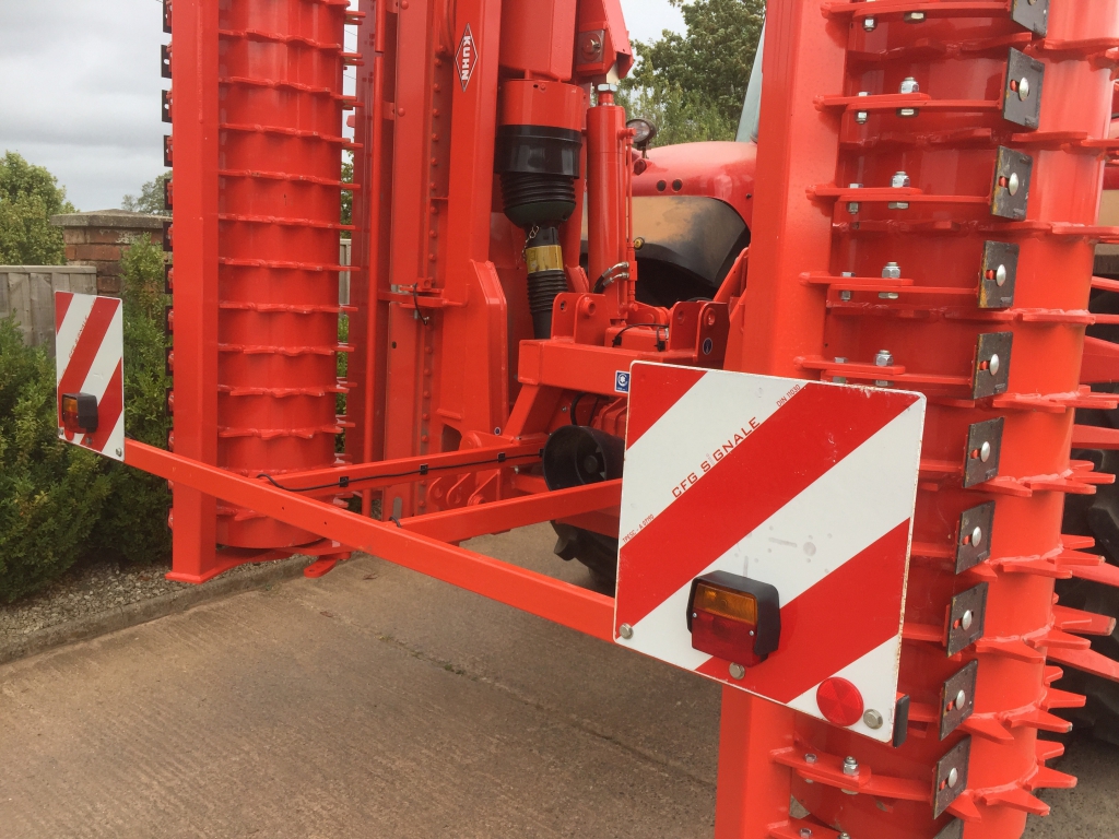 Kuhn HR6004 R power harrow