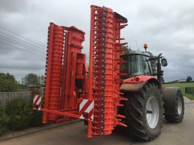 Kuhn HR6004 R power harrow
