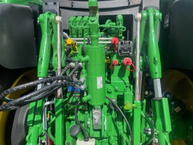 John Deere 6R 185