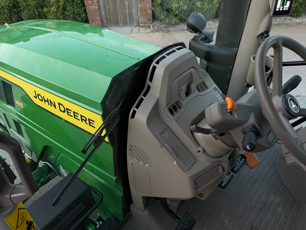 John Deere 6R 185