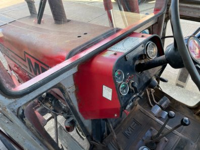 Massey Ferguson 590