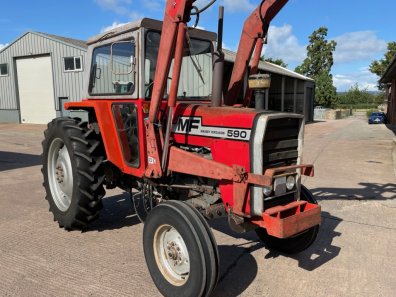 Massey Ferguson 590