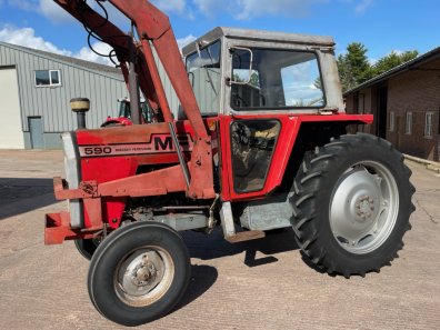 Massey Ferguson 590