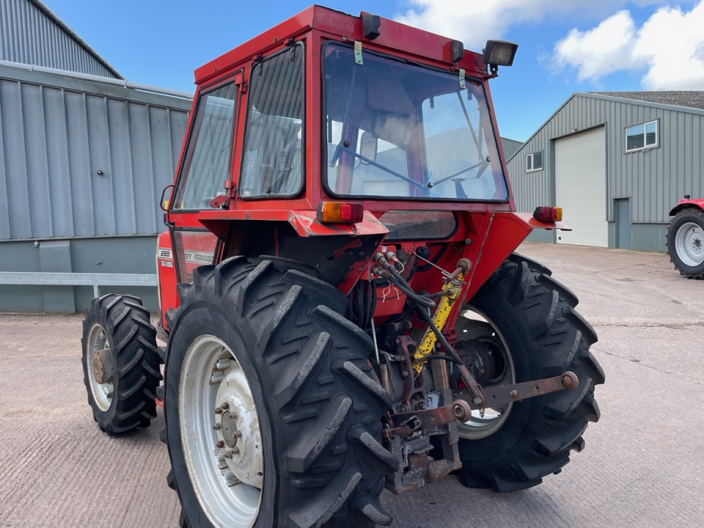 Massey Ferguson 265