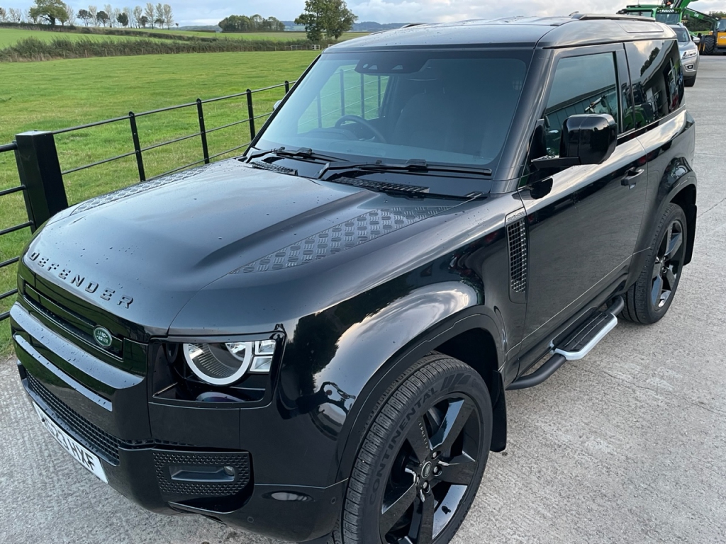 Land Rover Defender 90 Hard Top D250