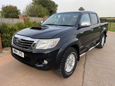 Toyota Hi-Lux Invincible 3.0 Diesel