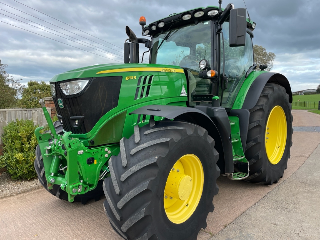 John Deere 6175R