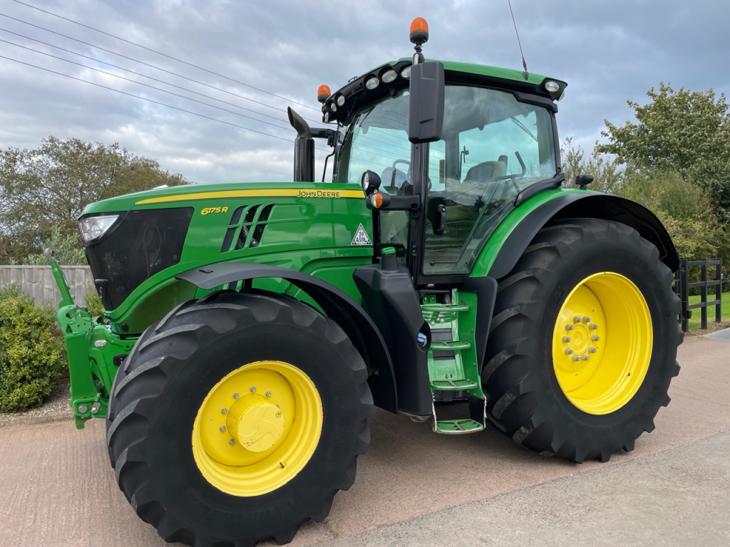 John Deere 6175R
