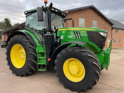 John Deere 6175R