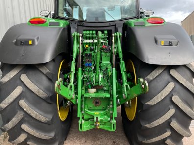 John Deere 6175R