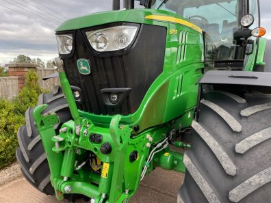 John Deere 6175R