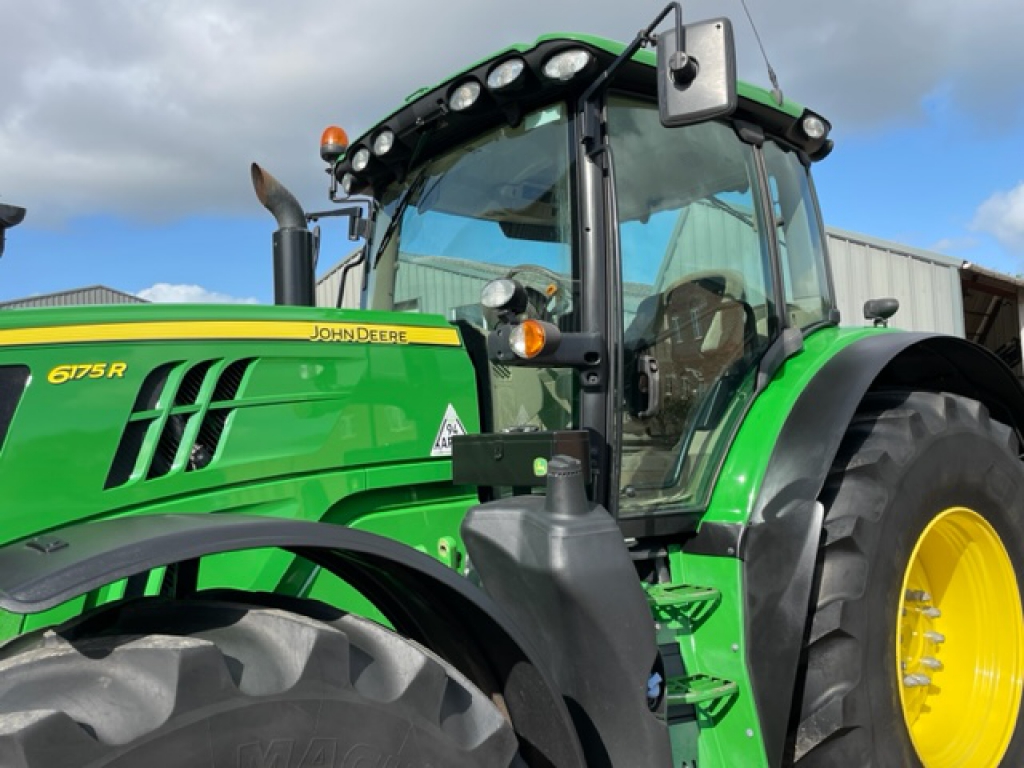 John Deere 6175R
