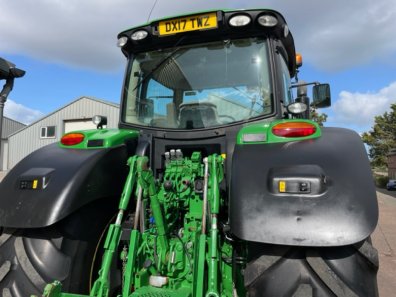 John Deere 6175R