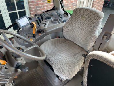 John Deere 6175R