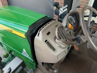 John Deere 6175R