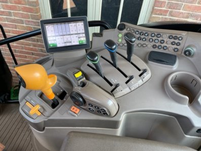 John Deere 6175R