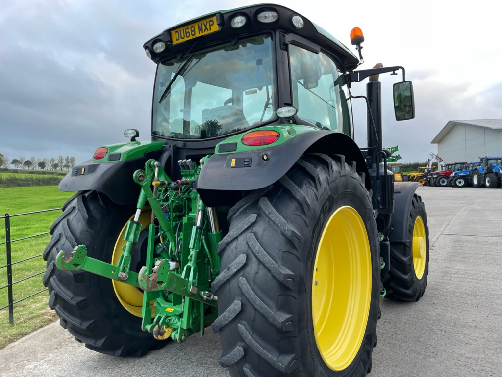 John Deere 6155R