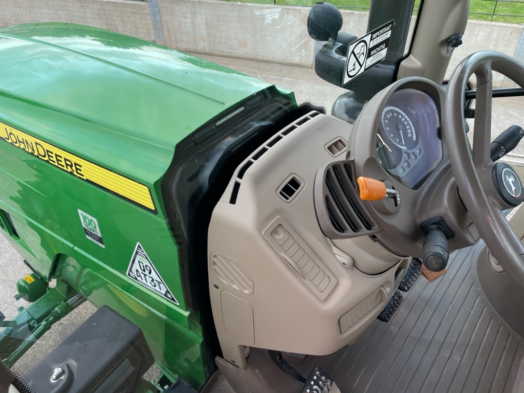 John Deere 6155R