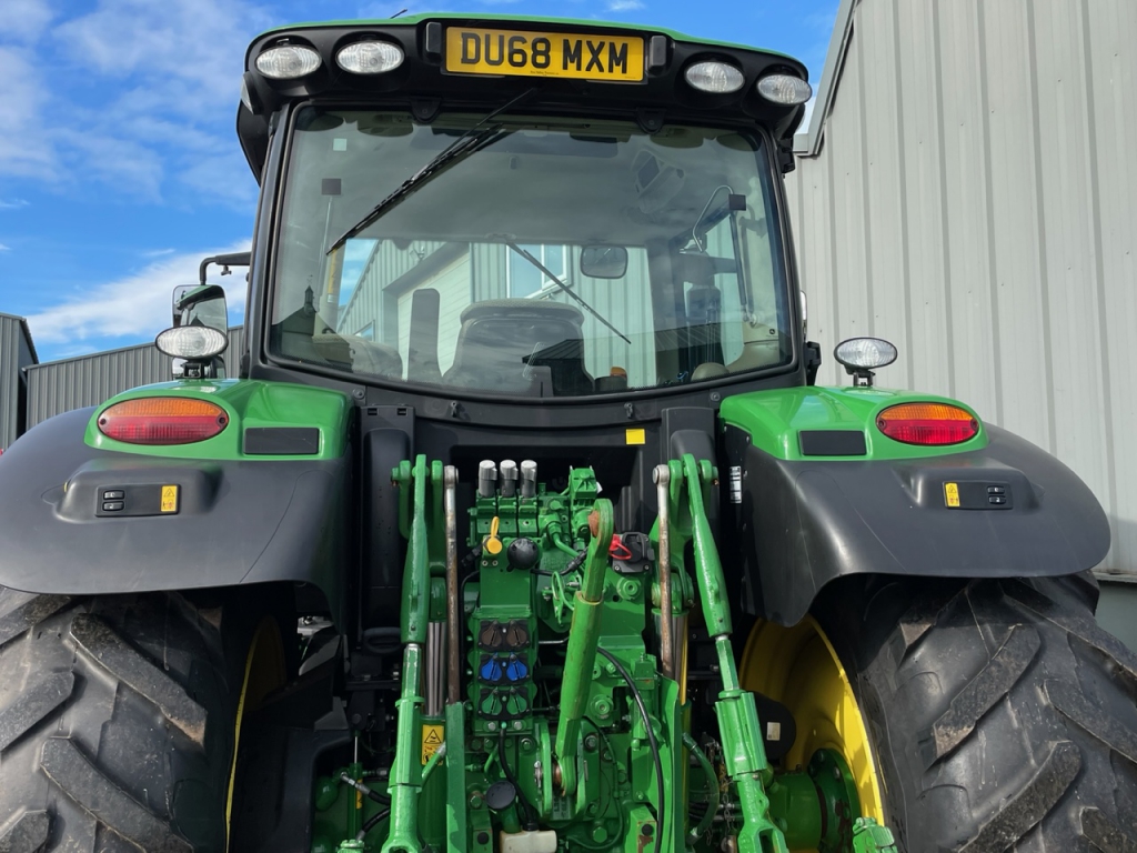 John Deere 6155R