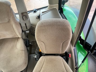 John Deere 6155R