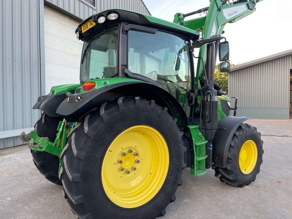 John Deere 6130R