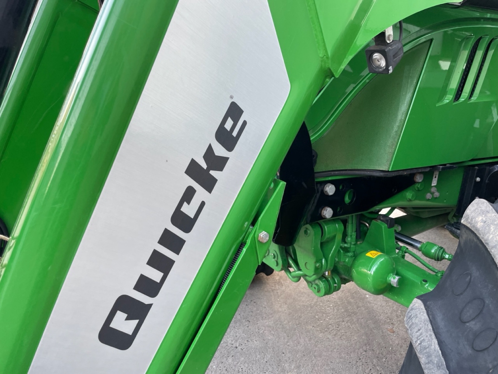 John Deere 6130R