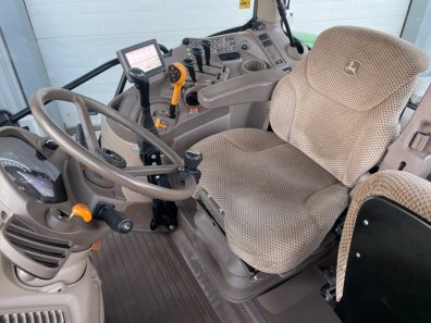 John Deere 6130R